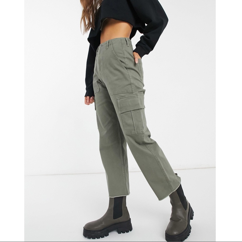 Hollister Ultra High Rise Straight Leg Utility Pants NWOT